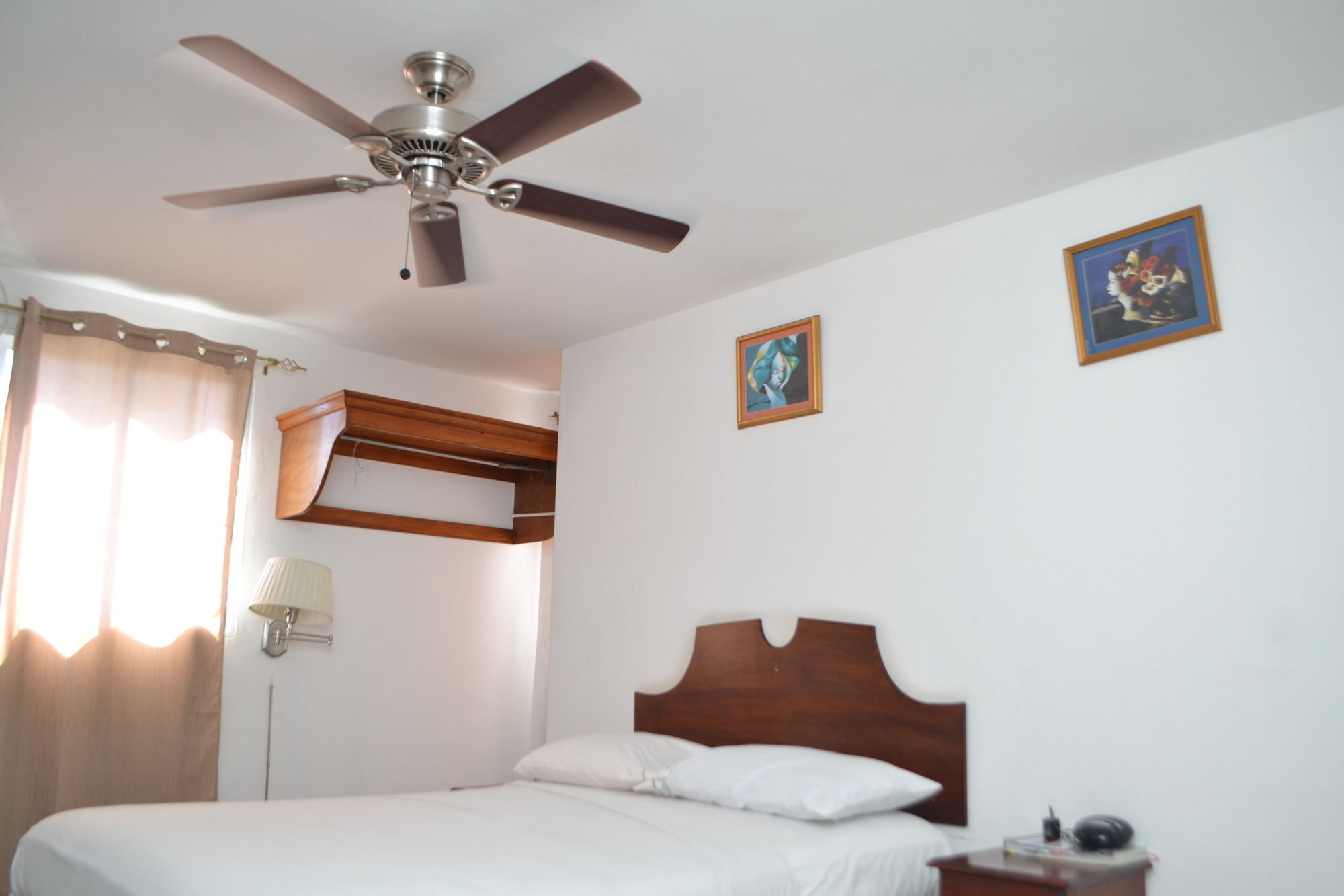 Seven Stars Hotel Musseau Екстер'єр фото