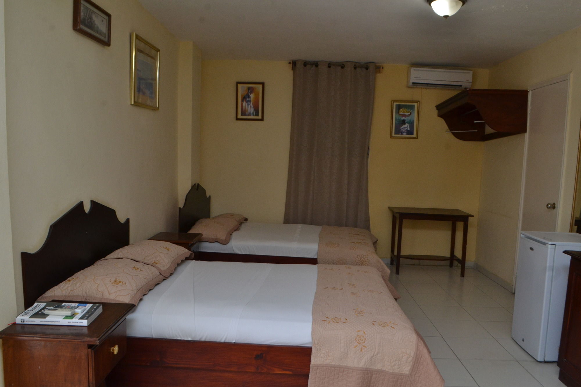 Seven Stars Hotel Musseau Екстер'єр фото