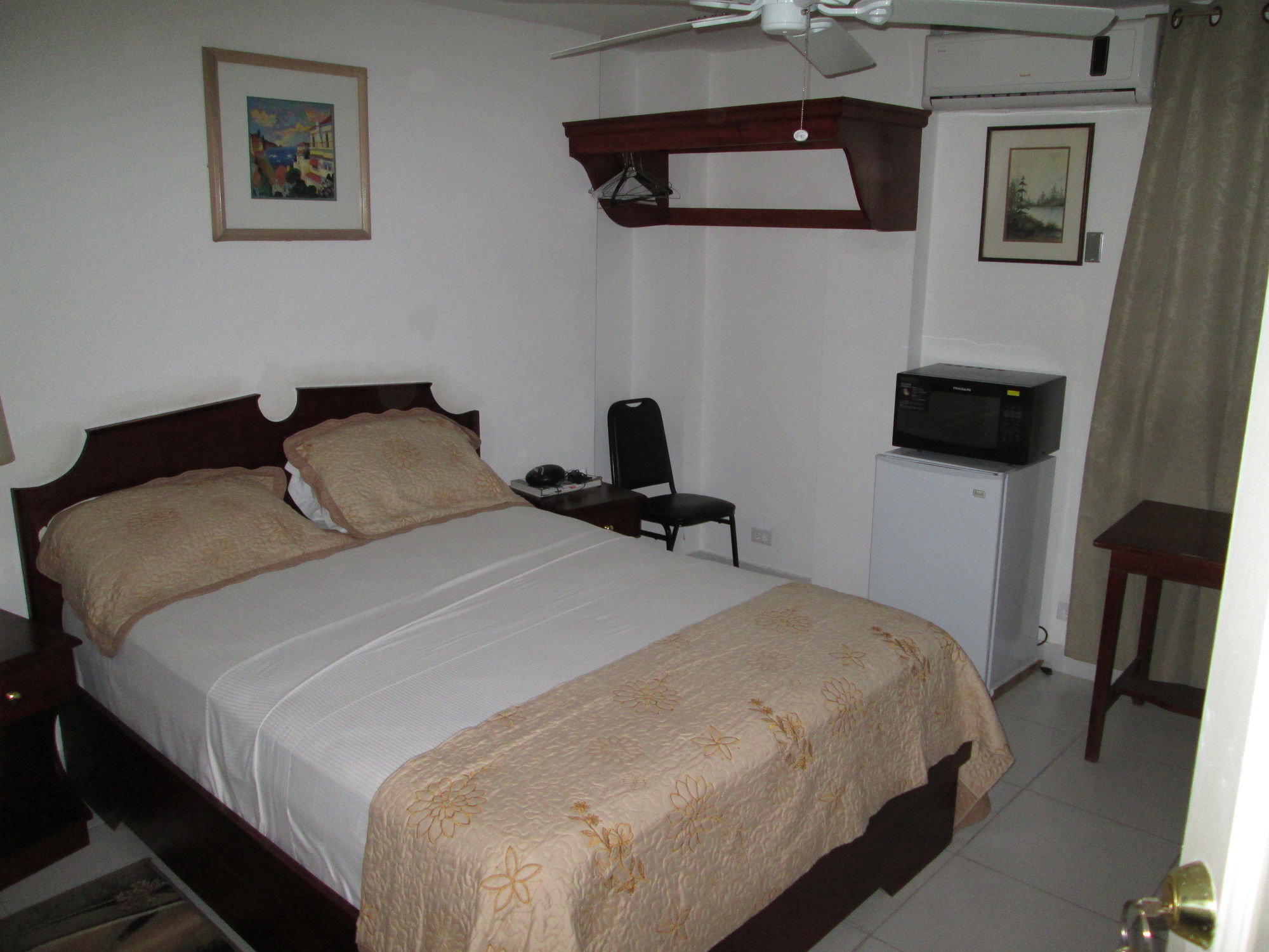 Seven Stars Hotel Musseau Екстер'єр фото