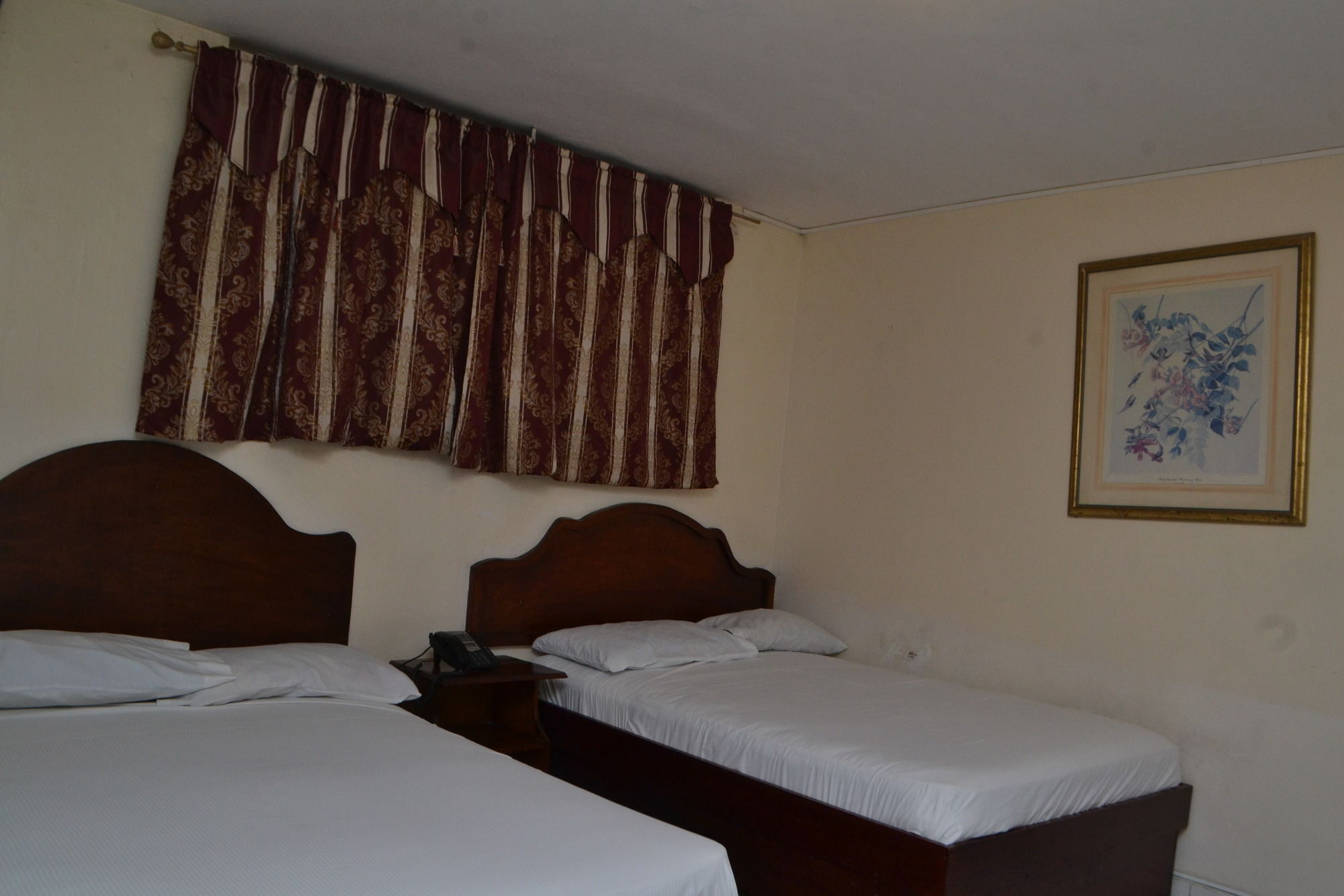 Seven Stars Hotel Musseau Екстер'єр фото
